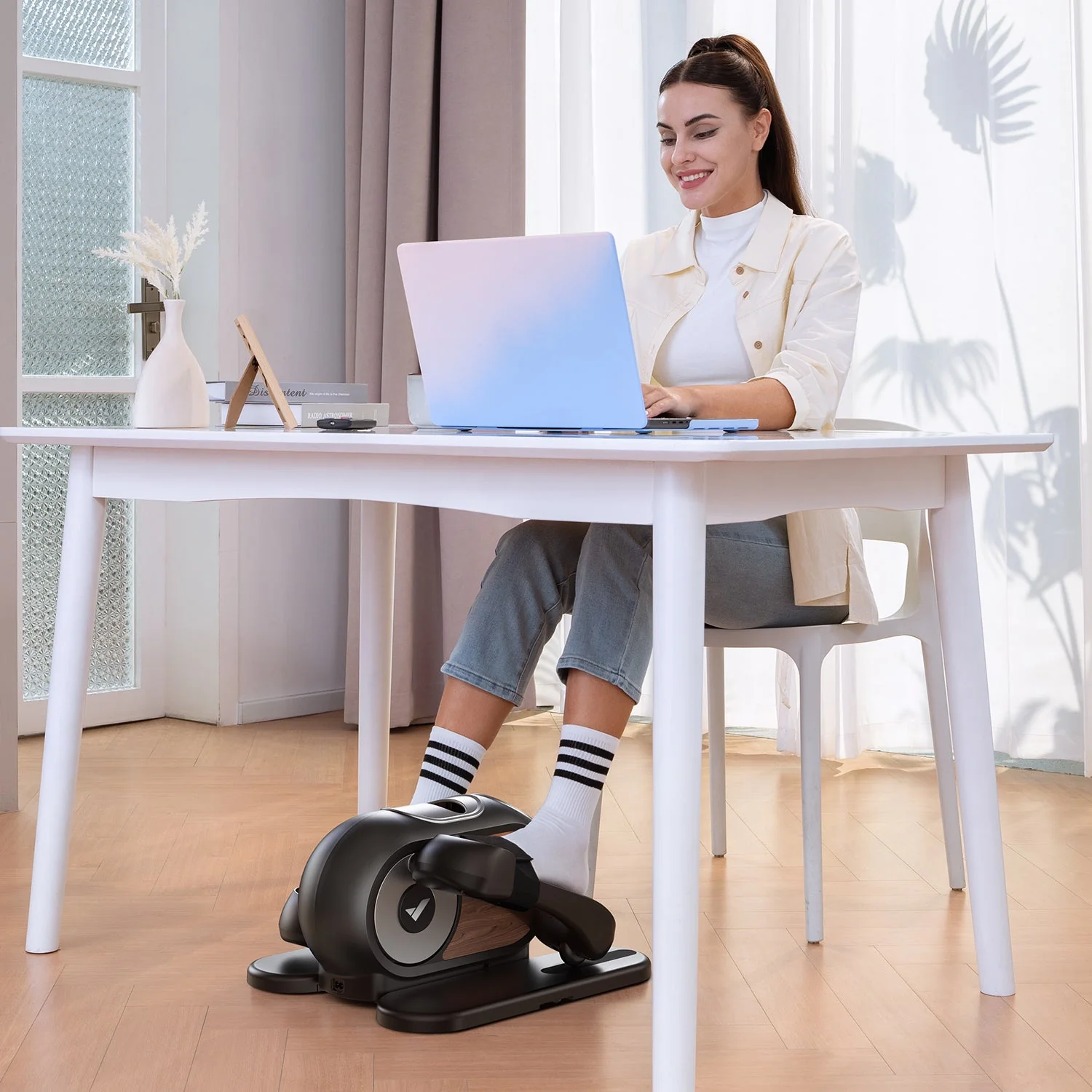 Merach E32B1 Mini Elliptical Trainer - Image 3